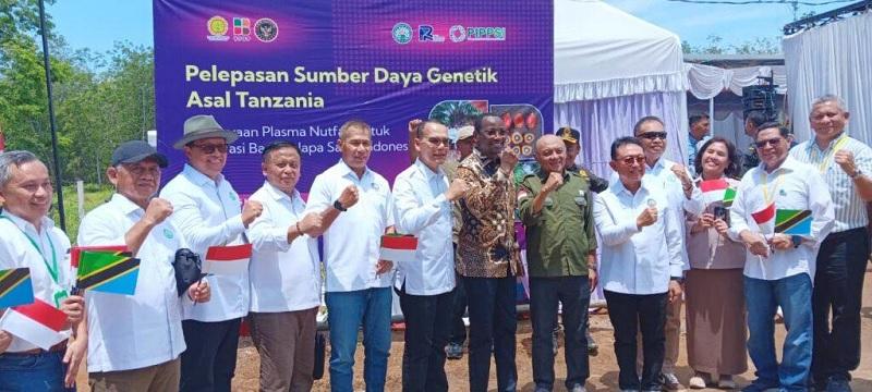 Indonesia dan Tanzania Bersatu Kembangkan Sumber Daya Genetik Kelapa Sawit