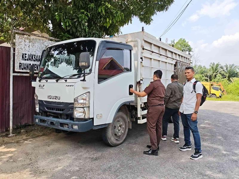 Kasus Pembalakan Liar di Pelalawan Dilimpahkan ke Kejaksaan, Dua Tersangka Terancam 5 Tahun Penjara