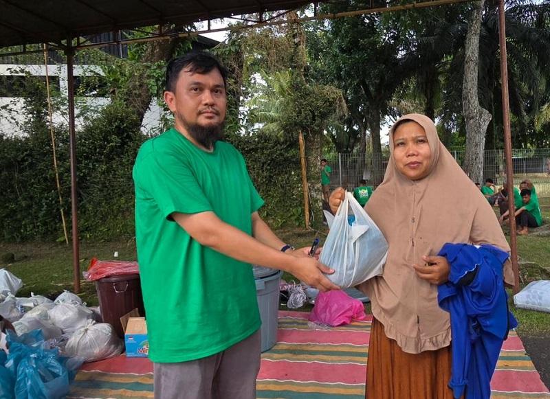 PTPN IV Salurkan 150 Ton Daging, Pekerja dan Karyawan Antar Paket untuk Masyarakat Prasejahtera