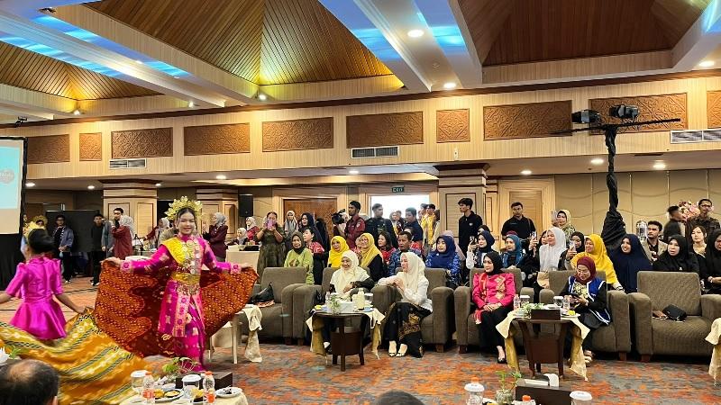 Riau Perkenalkan Batik Sawit Bedelau, Padukan Tradisi dengan Inovasi Sawit